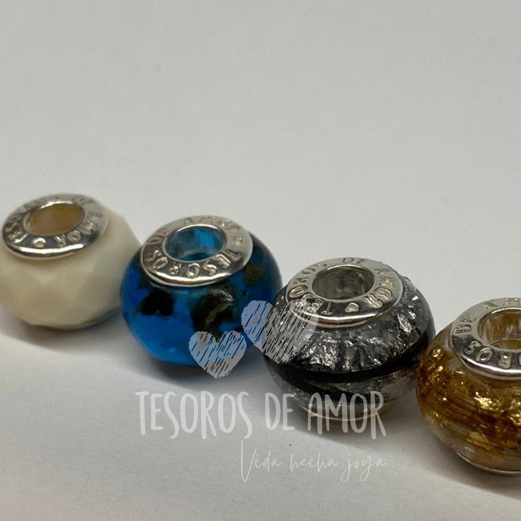 Charms plata facetados y liso