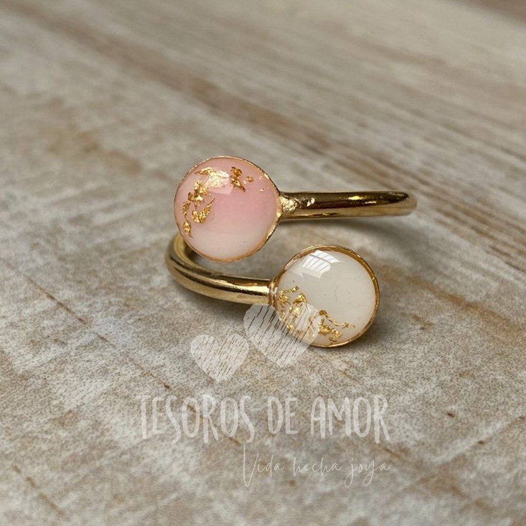 Anillo doble chapa de oro con leche materna y láminas de oro