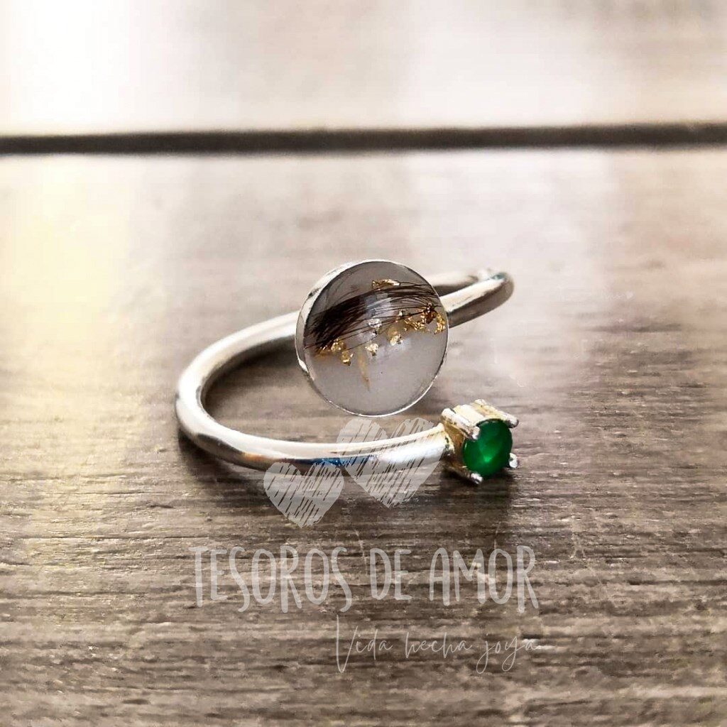 Anillo sencillo con cabello, leche y glitter