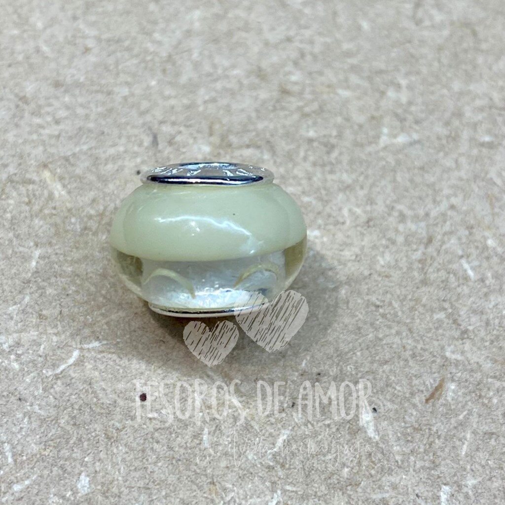 Charm plata liso con leche materna