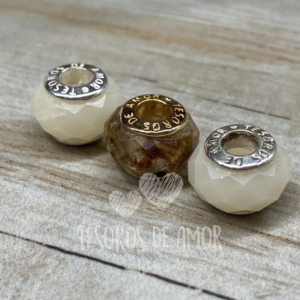Charm plata y dorado facetado con leche materna y cordón umbilical