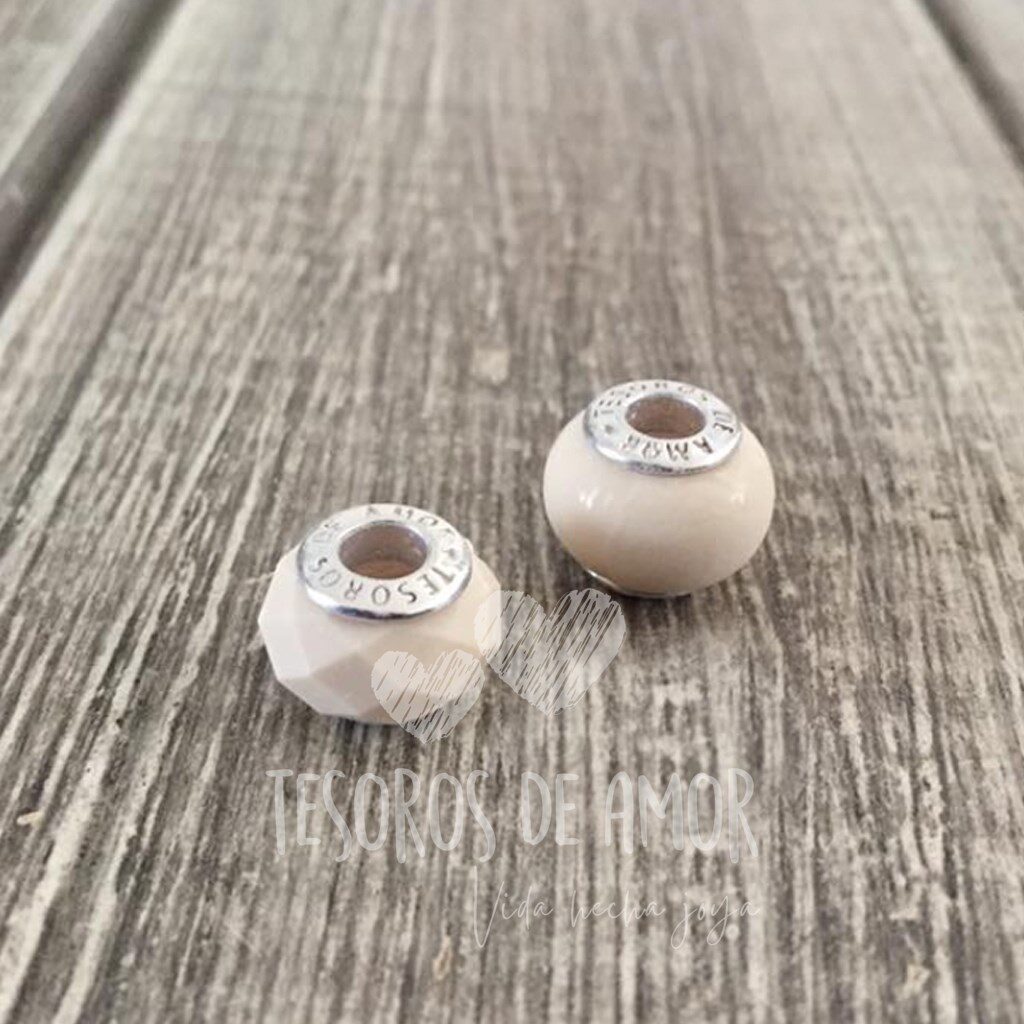 Charm plata liso y facetado y con leche materna