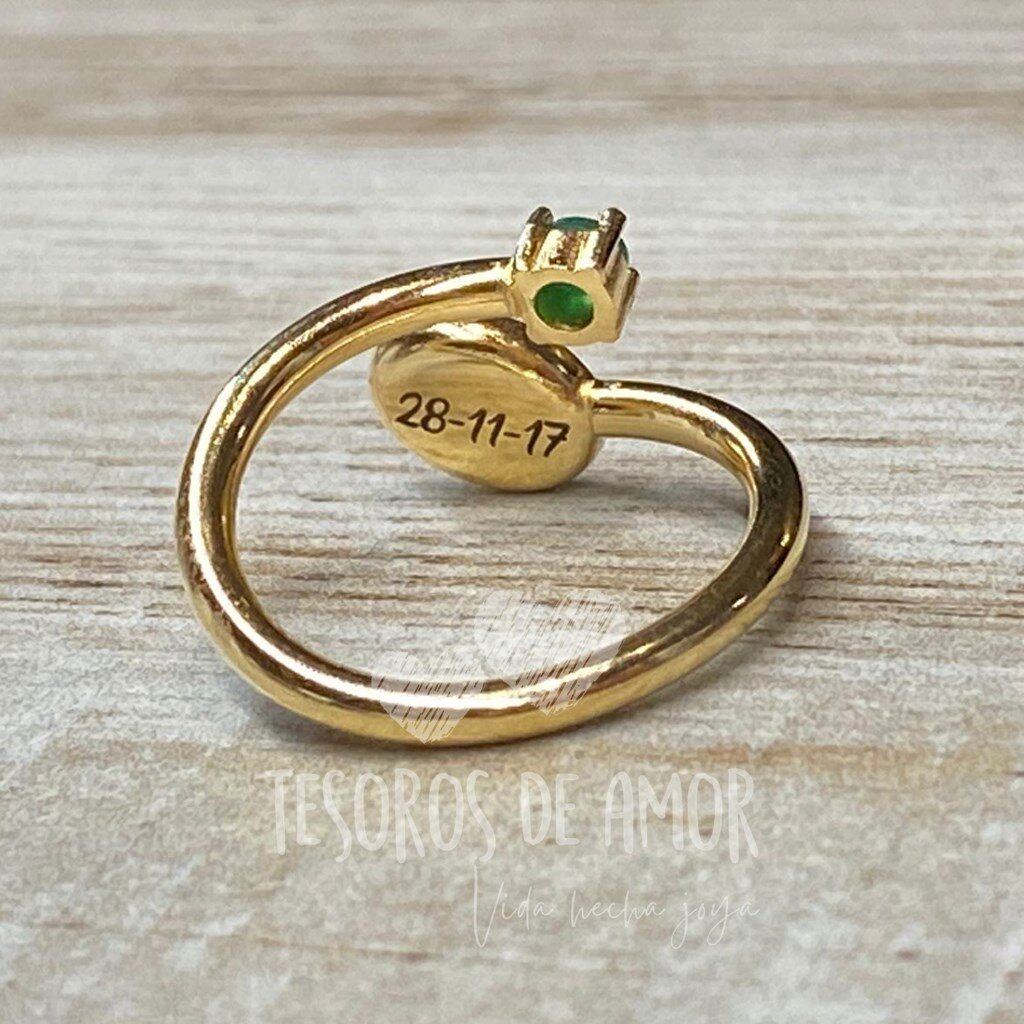Anillo grabado