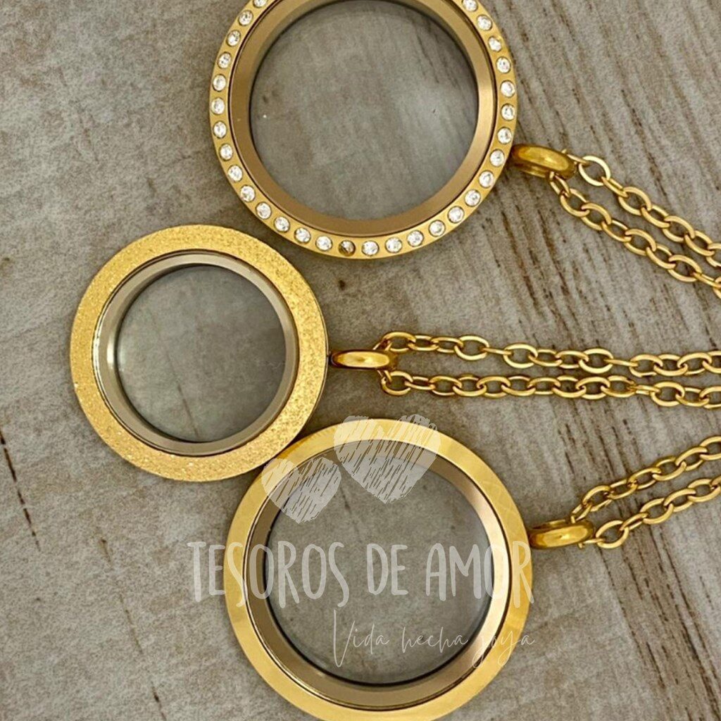 Relicarios dorados brillos, destello oro y liso
